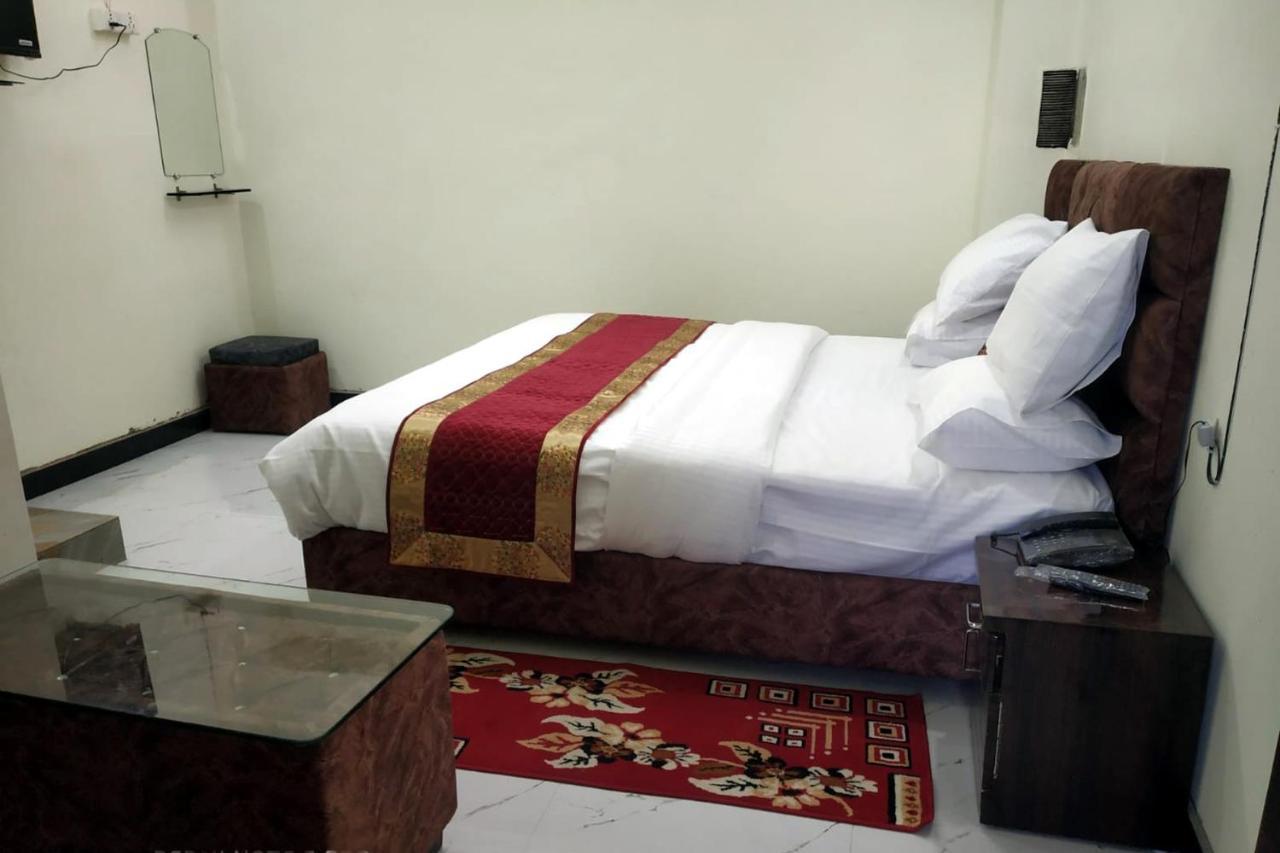 Hotel Kumkum Chhaya Panna Esterno foto